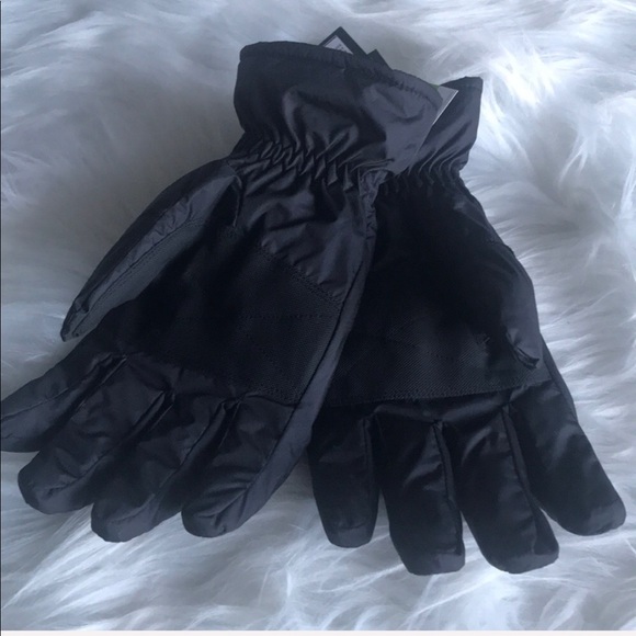Isotoner M/L NWT Ultradry Sports Gloves Black - Picture 2 of 4